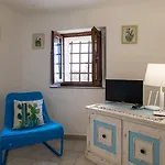 Dimora Storica Con Vista Mare Infinita - Casa De Lu Ventu Lejlighed