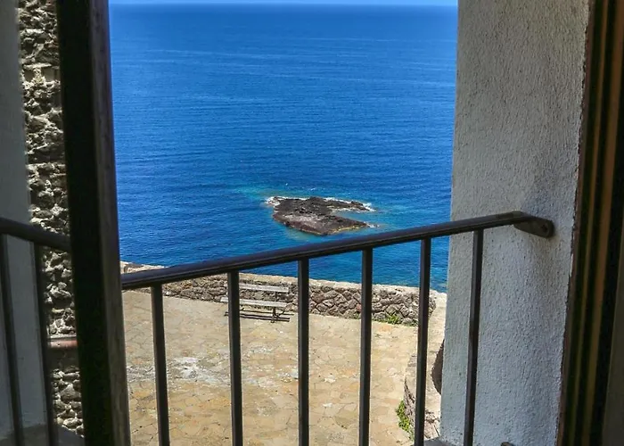 Dimora Storica Con Vista Mare Infinita - Casa De Lu Ventu Apartman *