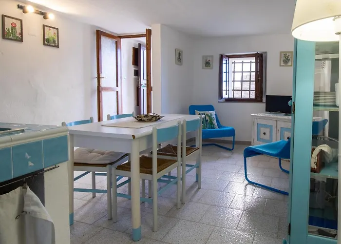 Dimora Storica Con Vista Mare Infinita - Casa De Lu Ventu Daire *